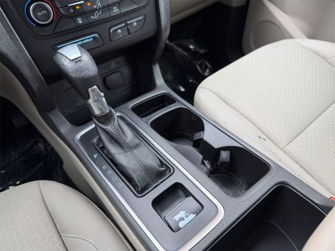 Used 2017 Ford Escape SE image 26