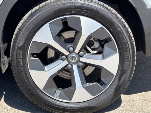 Used 2026 Volvo XC40 B5 Plus w/ Protection Package Premier AWD/4WD image 12