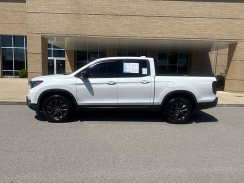 Certified 2023 Honda Ridgeline Sport image 1