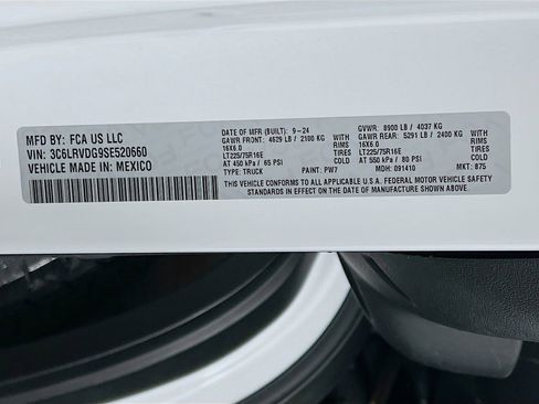 Used 2025 RAM ProMaster 2500 w/ Convenience Group FWD image 29