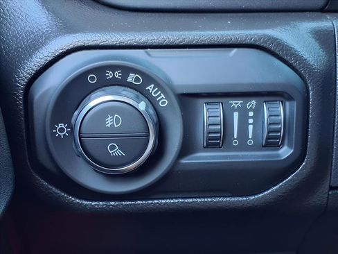 Used 2022 Jeep Gladiator Mojave w/ Trailer Tow Package image 23