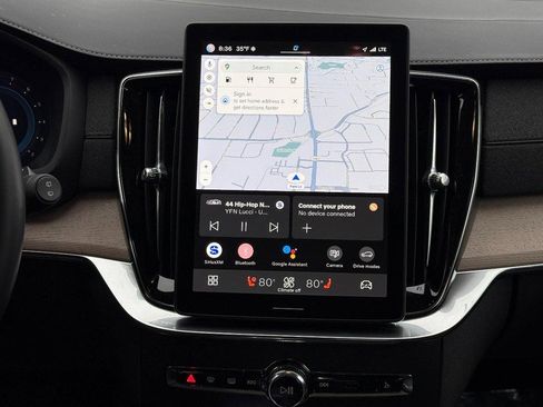 Used 2025 Volvo XC90 B5 Plus image 15