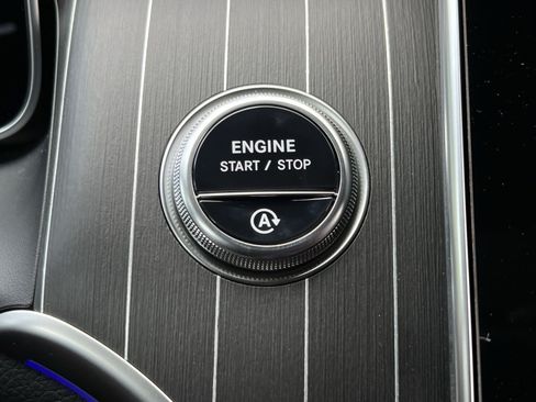 New 2026 Mercedes-Benz GLC 300 4MATIC image 31
