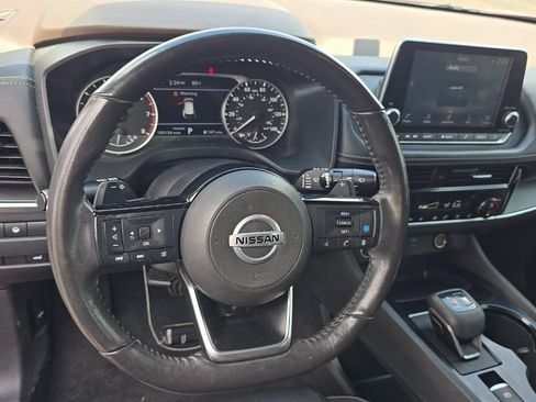 Used 2021 Nissan Rogue SV w/ Premium Package FWD image 13