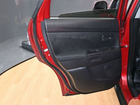 Used 2015 Mitsubishi Outlander Sport ES image 33