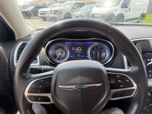 Used 2020 Chrysler 300 Touring L w/ Quick Order Package 2EF RWD image 22