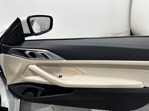 Used 2022 BMW 430i xDrive Convertible w/ M Sport Package AWD/4WD image 19