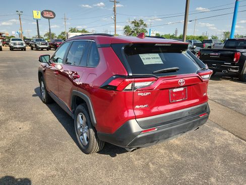 Used 2023 Toyota RAV4 XLE image 3