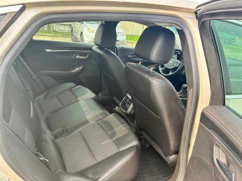 Used 2015 Chevrolet Impala LT FWD image 6