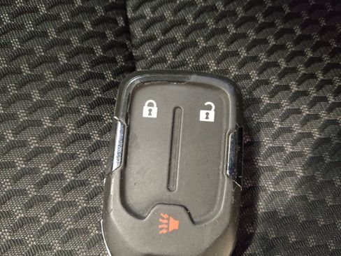 Used 2024 GMC Terrain SLE FWD image 32