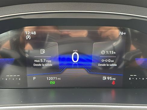 Used 2023 Volkswagen Tiguan S image 2