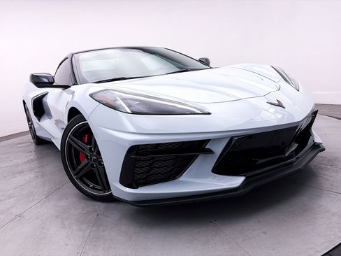 Used 2024 Chevrolet Corvette Stingray Preferred Conv image 10