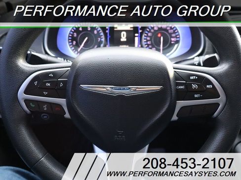 Used 2015 Chrysler 200 Limited image 17