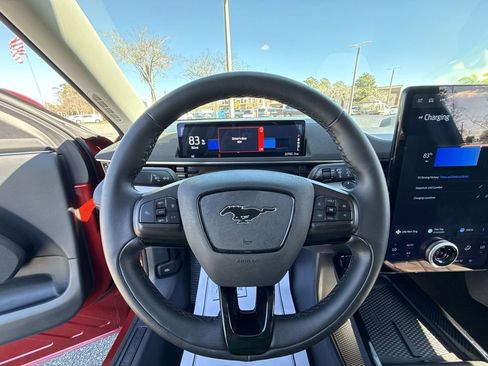 Used 2022 Ford Mustang Mach-E Select image 11