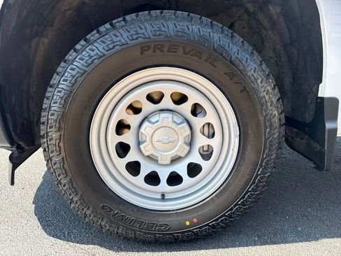 Used 2024 Chevrolet Silverado 1500 W/T w/ WT Convenience Package AWD/4WD image 71