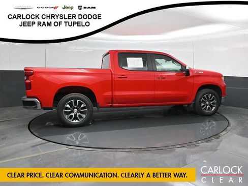 Used 2024 Chevrolet Silverado 1500 LT w/ Z71 Off-Road Package AWD/4WD image 4