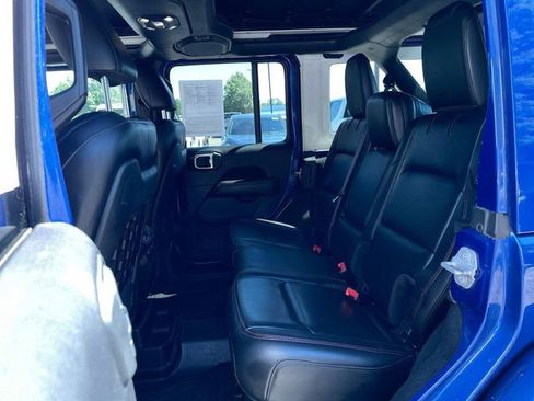 Used 2019 Jeep Wrangler Unlimited Rubicon w/ Uconnect 4C Nav & Sound Group AWD/4WD image 25