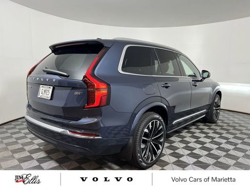 New 2026 Volvo XC90 B5 Core w/ Protection Package image 8