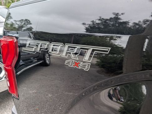 Used 2020 Ford F150 XLT w/ Equipment Group 302A Luxury AWD/4WD image 12