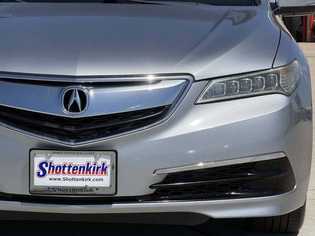 Used 2017 Acura TLX w/ Technology Package FWD image 8