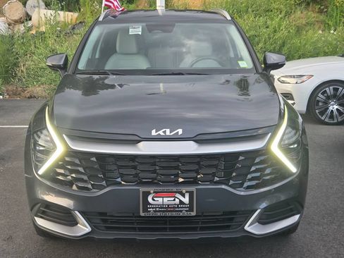Used 2024 Kia Sportage EX AWD/4WD image 2