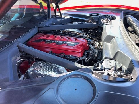 Used 2025 Chevrolet Corvette Stingray Premium Cpe w/ Z51 Performance Package RWD image 26