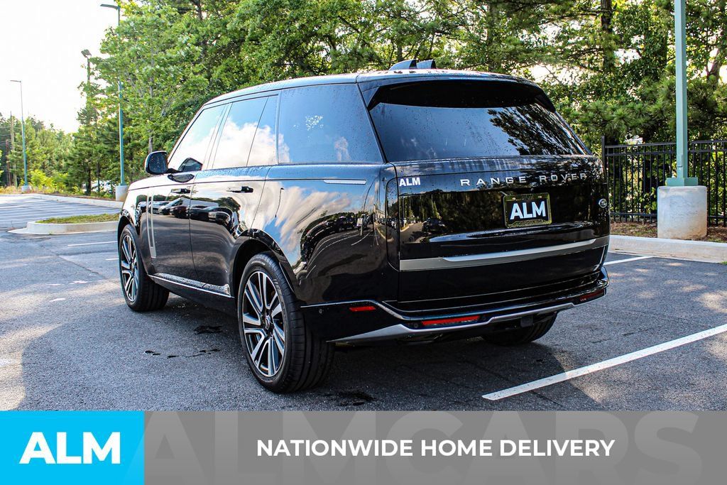 Used 2023 Land Rover Range Rover SE AWD/4WD image 4