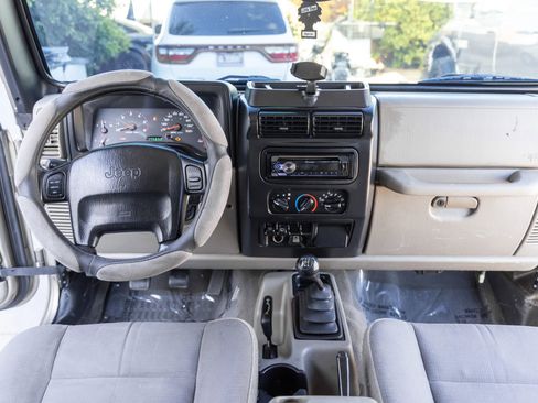 Used 2003 Jeep Wrangler Sahara image 18