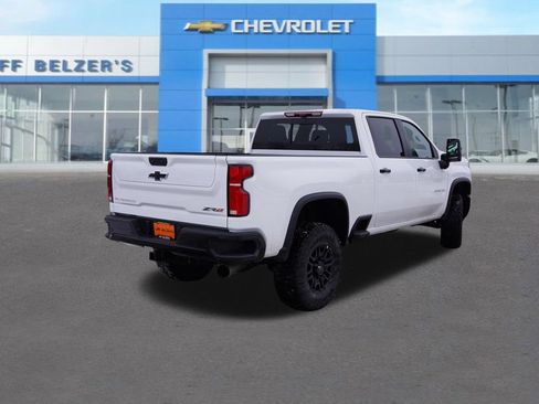 New 2026 Chevrolet Silverado 2500 ZR2 image 3