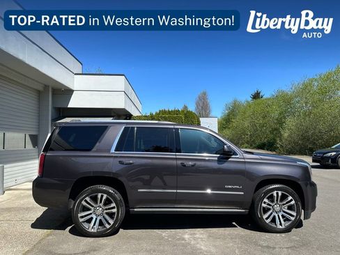 Used 2018 GMC Yukon Denali w/ Denali Ultimate Package AWD/4WD image 9