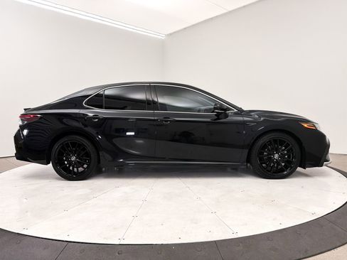 Used 2021 Toyota Camry XSE w/ Navigation Package image 34