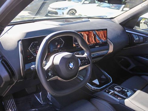 Used 2025 BMW X3 xDrive30i w/ Convenience Package image 16