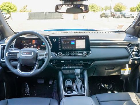 New 2026 GMC Canyon Elevation w/ Convenience Package image 17