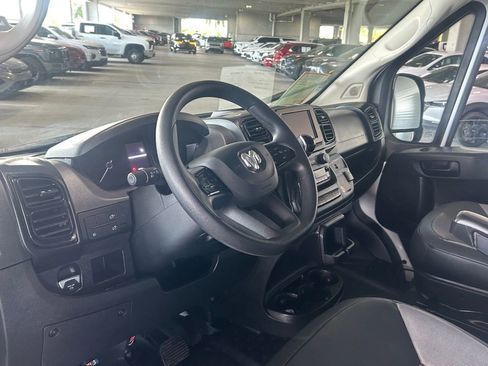 Used 2025 RAM ProMaster 2500 w/ Convenience Group image 21