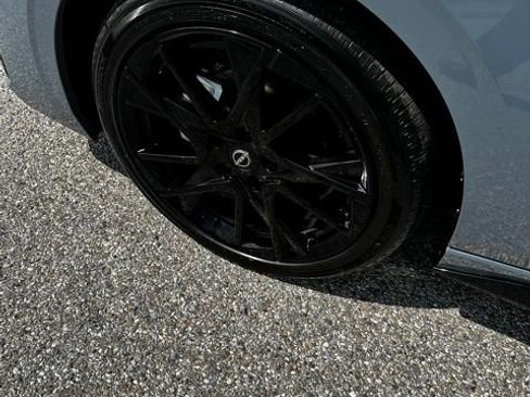 New 2025 Nissan Sentra SR w/ Midnight Edition image 10