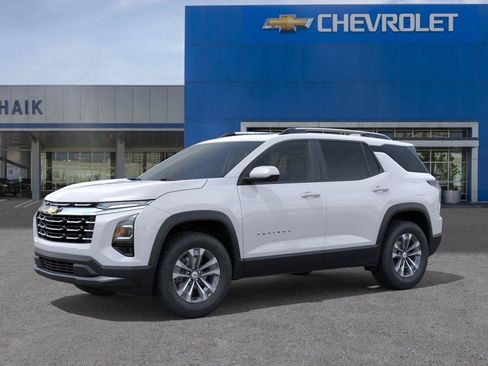 New 2026 Chevrolet Equinox LT w/ Safety and Technology Package FWD image 2