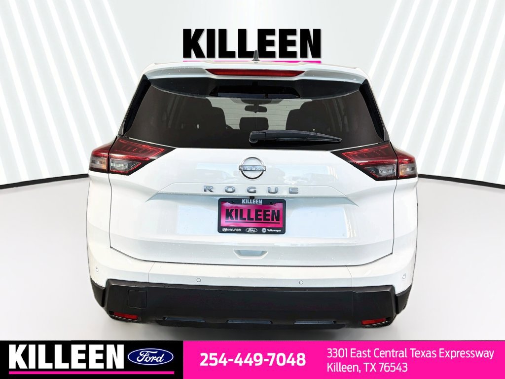 Used 2024 Nissan Rogue S FWD image 8