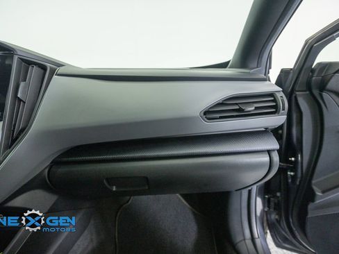 Used 2025 Subaru Crosstrek 2.5i Sport w/ Crosstrek Mirror Package AWD/4WD image 40