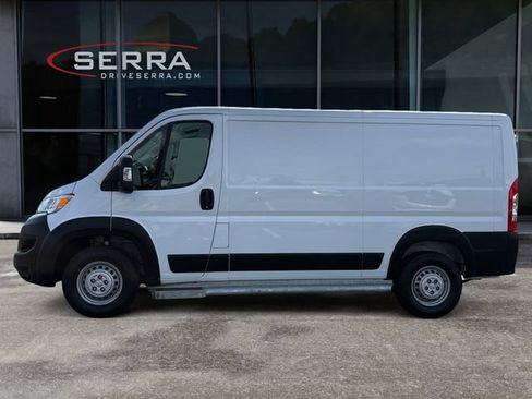 Used 2025 RAM ProMaster 2500 w/ U-Haul Equipment Group FWD image 2