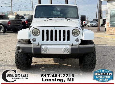 Used 2014 Jeep Wrangler Unlimited Sahara w/ Dual Top Group image 3