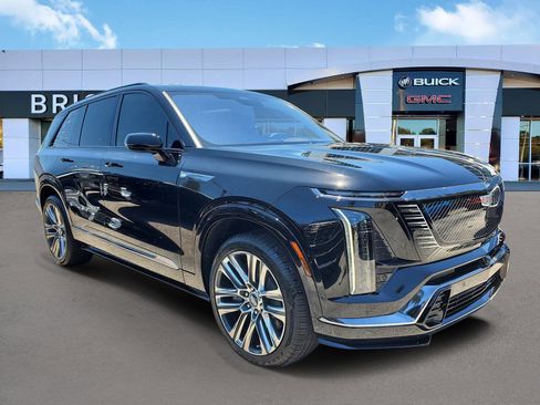 Used 2026 Cadillac Vistiq Platinum AWD/4WD image 2