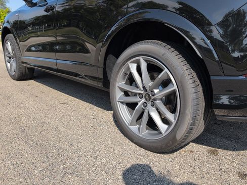 New 2025 Audi Q3 2.0T Premium image 3