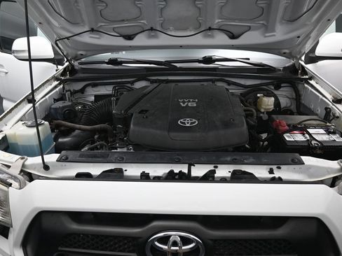 Used 2013 Toyota Tacoma 4x4 Double Cab w/ TRD Sport Pkg image 33