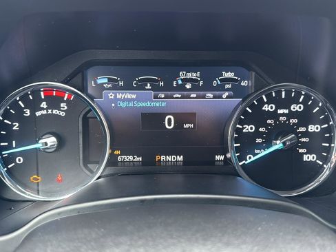 Used 2021 Ford F350 Lariat image 15