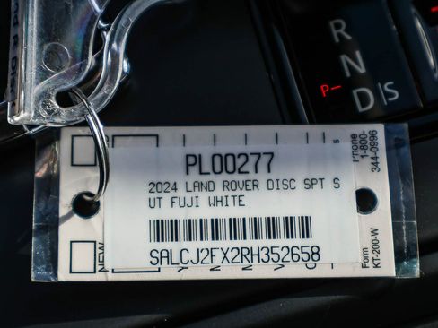 Used 2024 Land Rover Discovery Sport S image 39