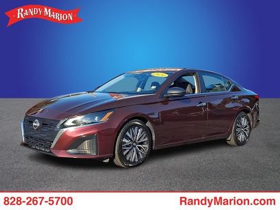 Used 2024 Nissan Altima 2.5 SV
