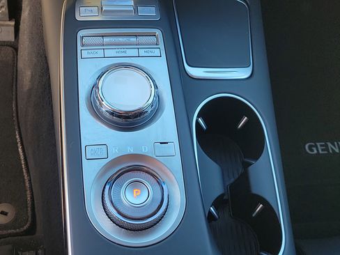 Used 2025 Genesis GV70 2.5T image 24