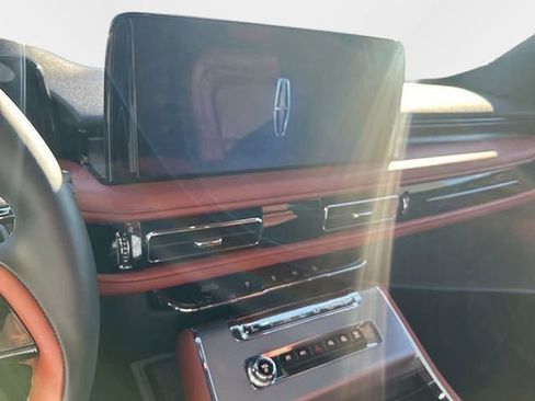 New 2026 Lincoln Aviator Reserve AWD/4WD image 15