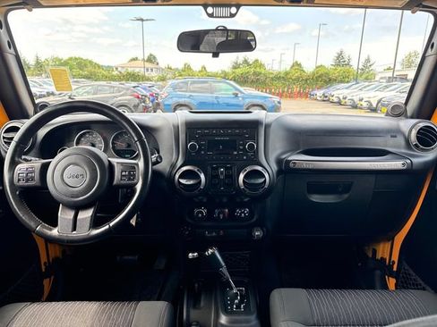 Used 2012 Jeep Wrangler Unlimited Sport AWD/4WD image 11