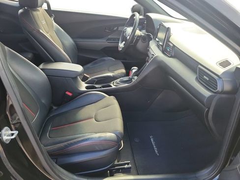 Used 2020 Hyundai Veloster 2.0 Premium FWD image 32